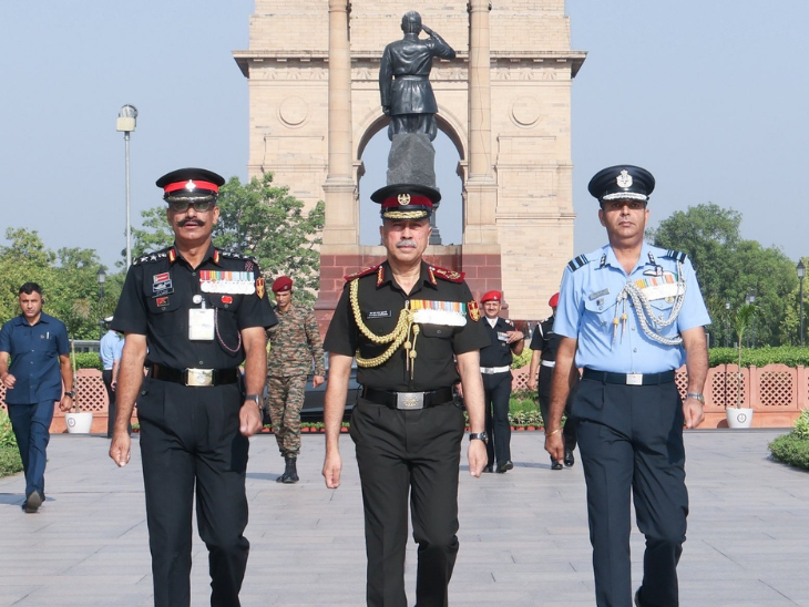 CDS सुब्रमणि ने नई दिल्ली में नेशनल वॉर मेमोरियल पर श्रद्धांजलि अर्पित की।