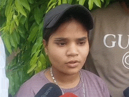 मृतक मान सिंह की बेटी रेनू ने कहा- हम फोन करते रहे, किसी ने फोन नहीं उठाया.