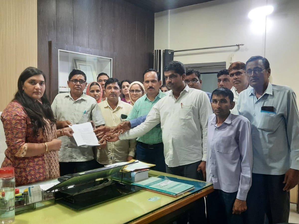 Chidawa Panchayati Raj Employees 8-Point Demand | Protest Warning