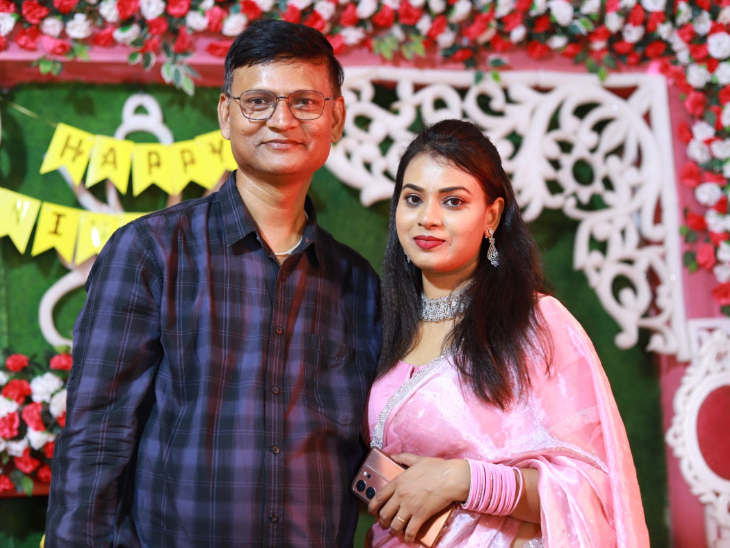 फर्स्ट एनिवर्सरी का गुंजन-अमन की तस्वीर।