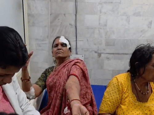 घायलों का उपचार जिला अस्पताल हरिद्वार में चल रहा है।