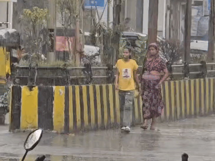 इंदौर के कई इलाकों में बारिश हुई.