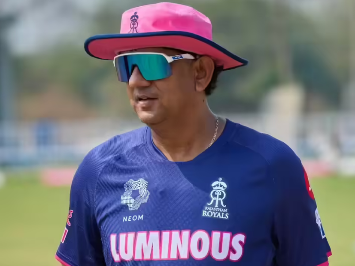 बहुतुले IPL में राजस्थान रॉयल्स और पंजाब किंग्स के स्पिन गेंदबाजी कोच रहे हैं।