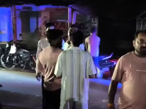 Bilasanda Highway Chairman DK Gupta Row | Traders Protest Drain ...