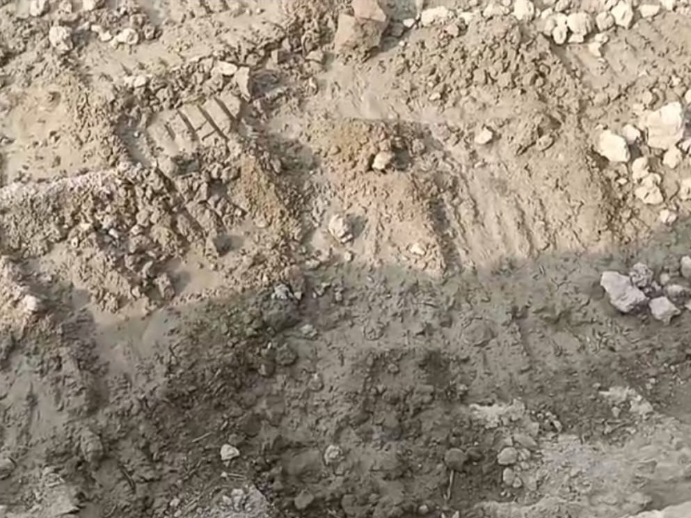 Lucknow Vidhwa Khet Mitti Khadan Firing Dumper Sij