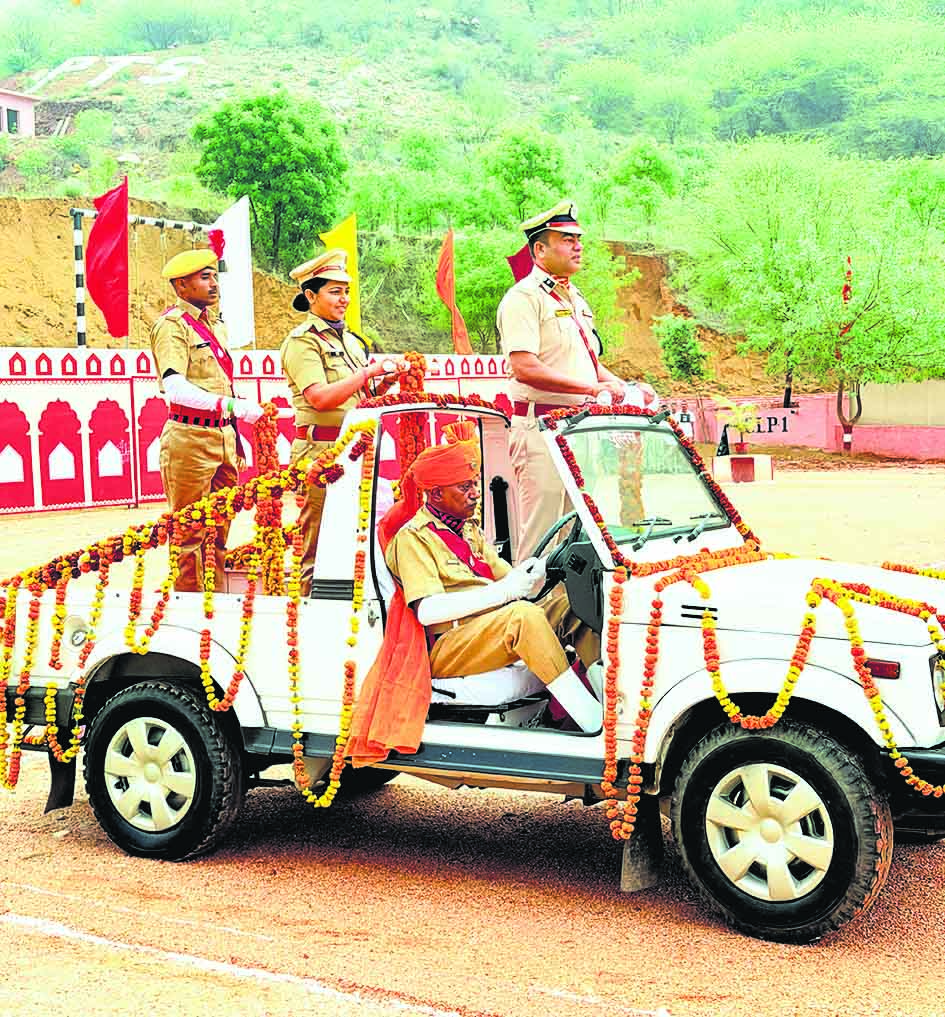 After 36 weeks of rigorous training, 115 soldiers passed out and ...