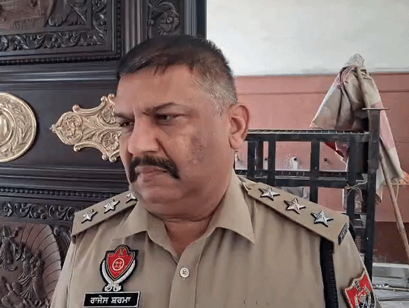 एसीपी राकेश शर्मा।