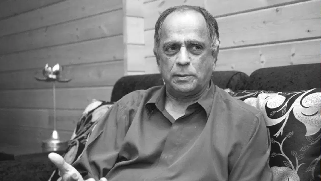 निहलानी ने शाहिद कपूर स्टार 'उड़ता पंजाब' में कथित तौर पर 69 कट लगाने के लिए कहा था, जो काफी चर्चा में रहा था।