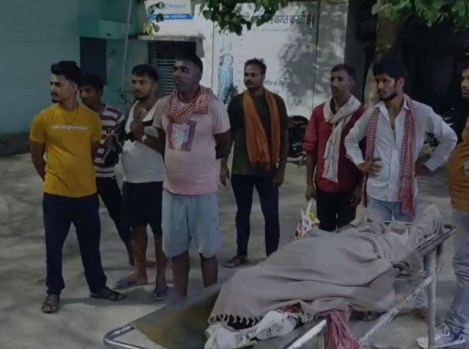 जमुई में आकाशीय बिजली से एक शख्स की मौत हुई है।