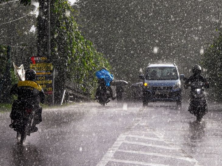 केरल के तिरुवनंतपुरम में तेज बारिश हुई।