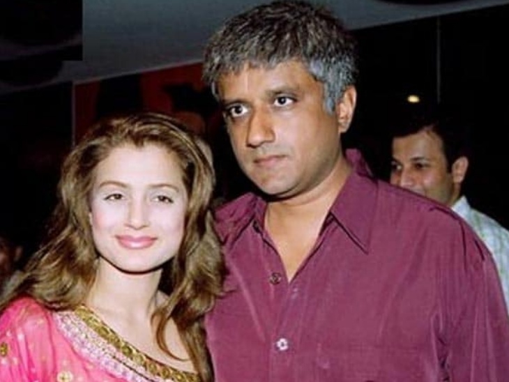 Ameesha Patel with Vikram Bhatt.