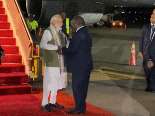 Narendra Modi Live Update | Pm Modi 12 Years Tenure 2026 Photos; Amit Shah Bjp 9 पापुआ न्यू गिनी के पीएम जेम्स मारेप ने पहले मोदी से हाथ मिलाया, इसके बाद उनके पैर छुए थे।