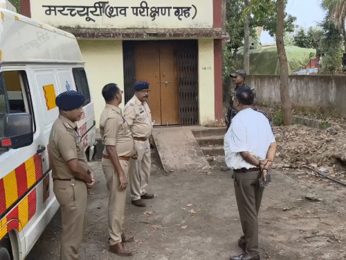 पोस्टमॉर्टम के बाद शव रिश्तेदारों को सौंपा जाएगा।