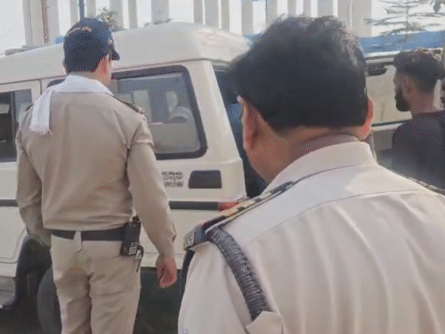 पुलिस ने मामले को सुलझाते हुए 5 आरोपियों को गिरफ्तार कर लिया है.