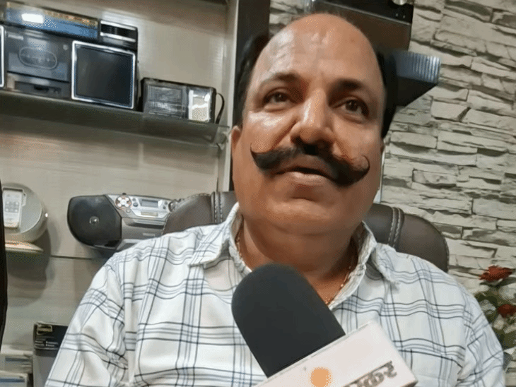 58 वर्षीय इलेक्ट्रॉनिक व्यवसायी जितेंद्र बगानी।