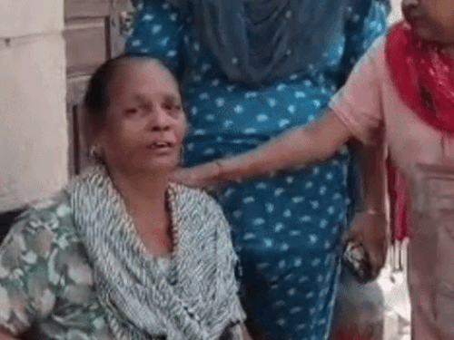 नुकसान के बाद परिवार का रो-रोकर बुरा हाल है।