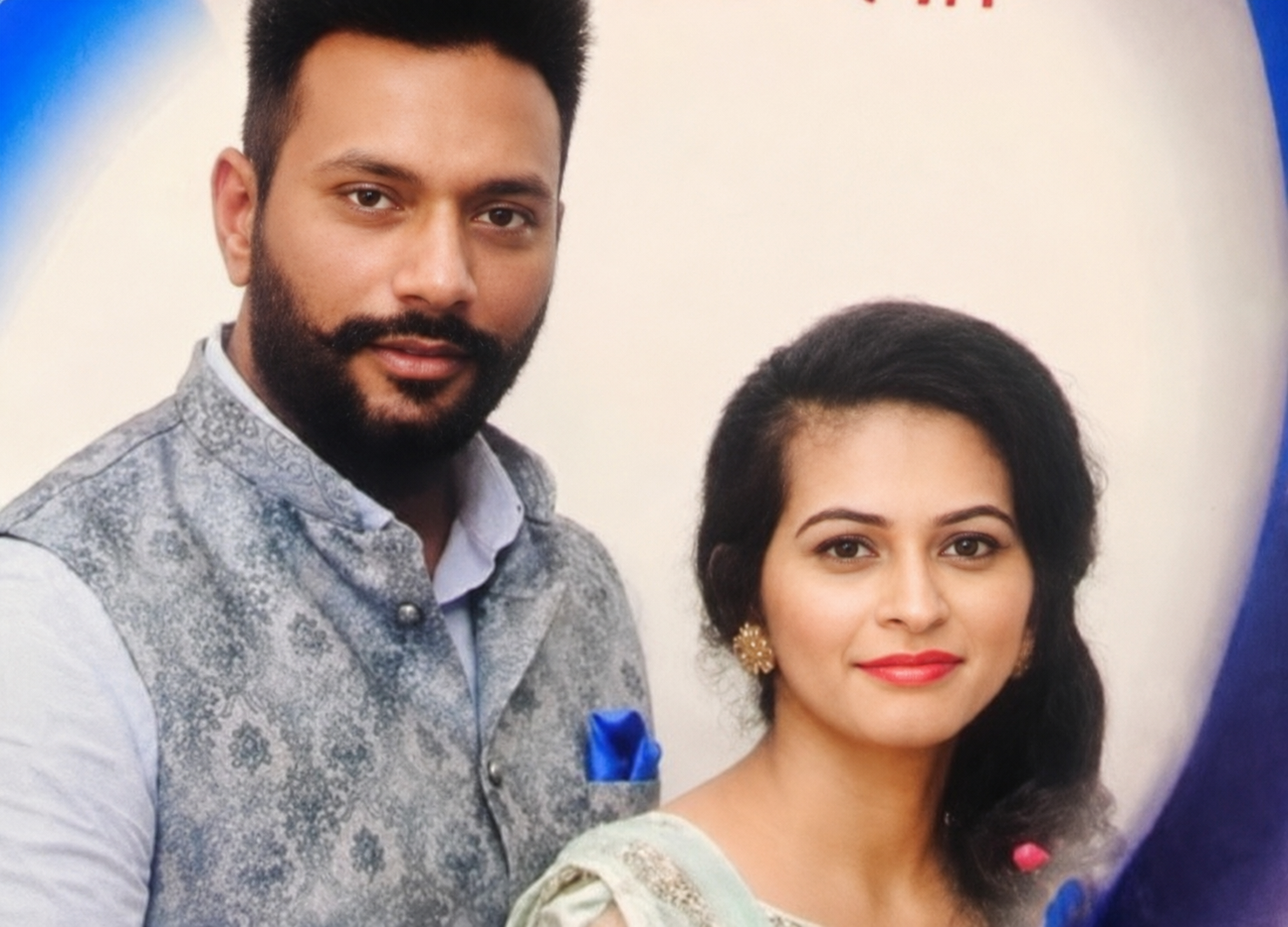 डॉक्टर मीनाक्षी की पति डॉक्टर पीयूष के साथ फोटो।