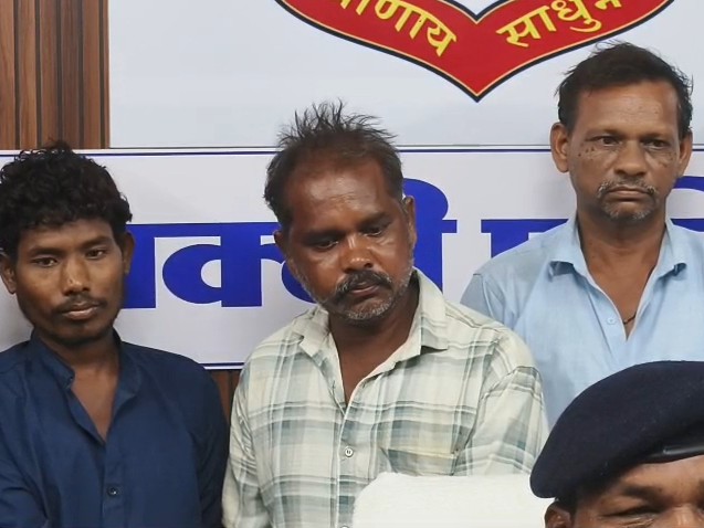 दोनों आरोपी पहले भी एक दंपति की हत्या कर चुके हैं।