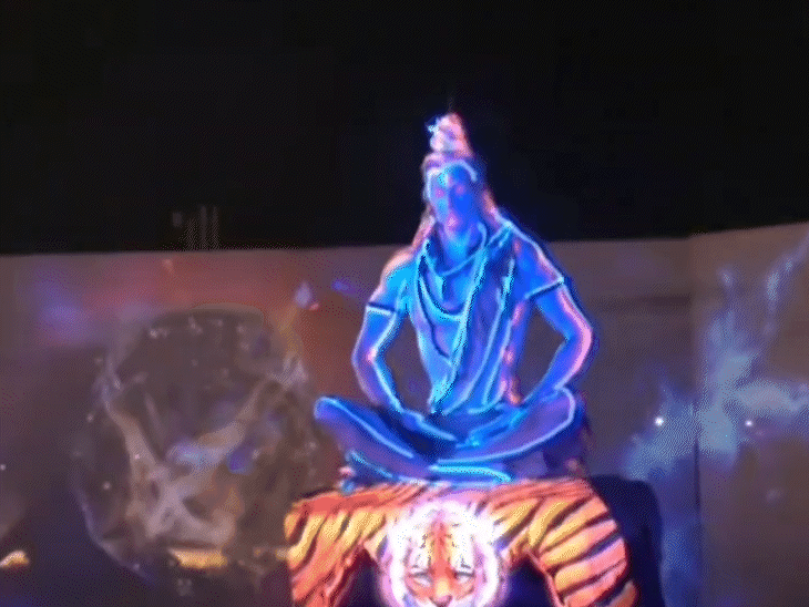 यह शो मंदिर प्रशासन के लिए मासिक राजस्व में 15 लाख रुपये उत्पन्न कर सकता है।