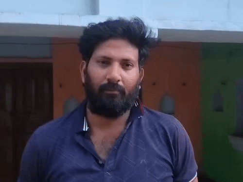 असम विमान क्रैश में अलीगढ़ के जवान की मौत: जितेंद्र शर्मा एयरफोर्स में सार्जेंट थे, 8 दिन पहले शादी के लिए लड़की देखी थी - Aligarh News बड़े भाई भूपेंद्र शर्मा ने बताया कि करीब 1 बजे सेना के अधिकारियों का फोन आया। तब हमें जितेंद्र की मौत का पता चला।