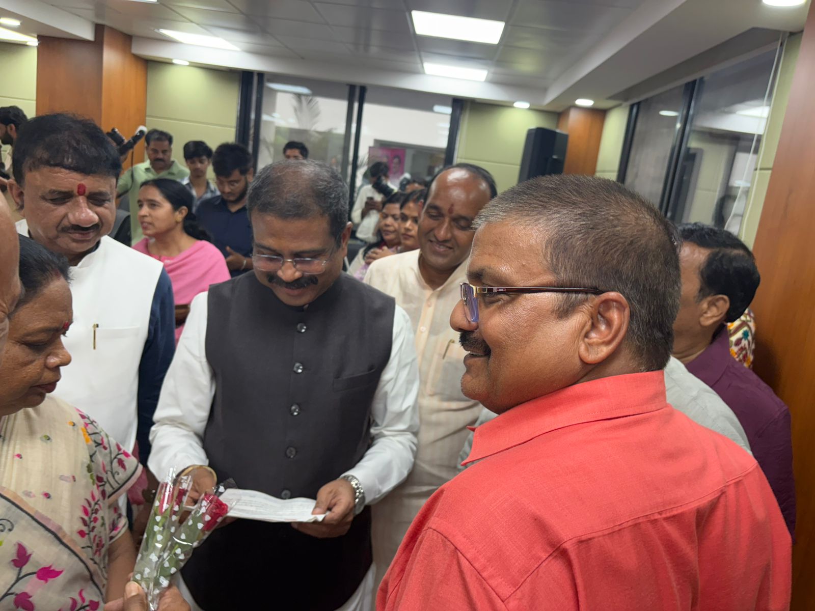 कार्यक्रम में केंद्रीय शिक्षा मंत्री धर्मेंद्र प्रधान शामिल हुए.
