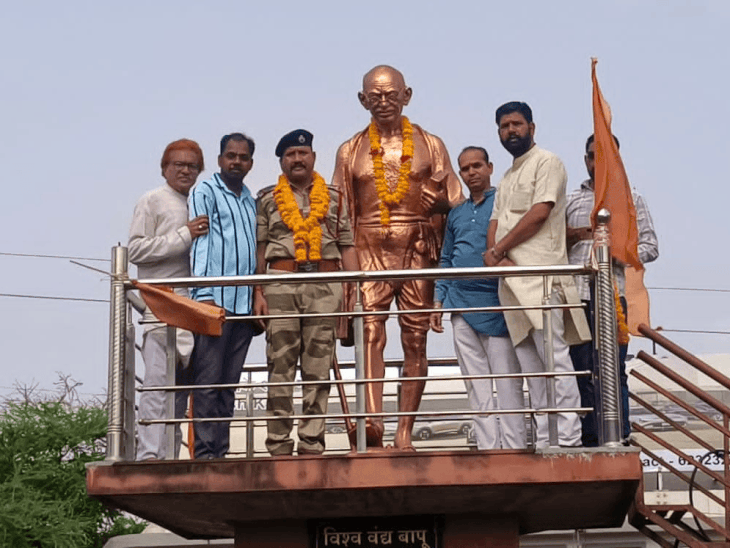 CRPF Inspector Prince Solanki Retirement | Mandsaur Grand Welcome & Honors