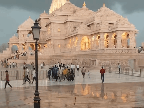 राम मंदिरातून 200 कोटींची देणगी चोरीला गेली का: 50 कर्मचारी रडारवर, अनेक 5 वर्षांत करोडपती झाले; आतापर्यंत 2 कोटी रोख रक्कम मिळाली राम मंदिरात दररोज 1 ते 1.5 लाख भाविक दर्शनासाठी येतात.