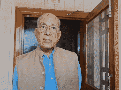 नृपेंद्र मिश्र ने कहा कि सरकार ने SIT बनाई है। वह 15 दिनों में फाइनल रिपोर्ट सौंपेगी।