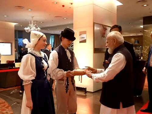 पीएम मोदी 14 से 16 जून तक दो दिन के स्लोवाकिया के दौरे पर हैं। - Dainik Bhaskar