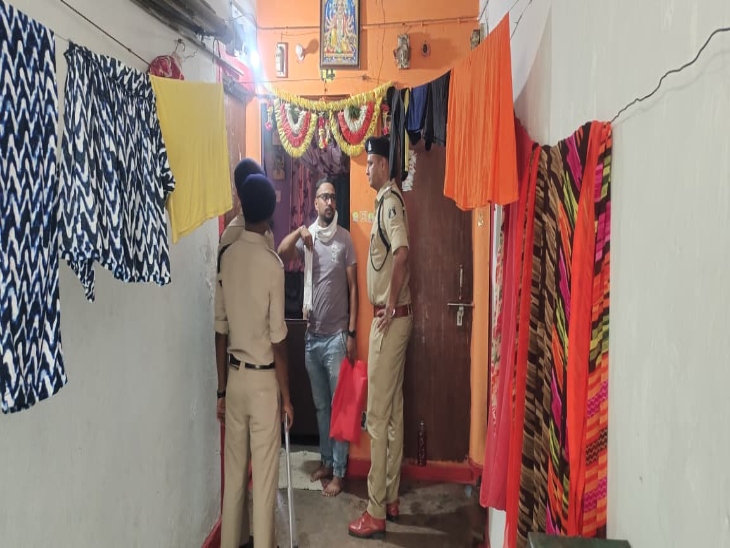 टीमों ने क्षेत्र में रहने वाले लोगों को सुरक्षा संबंधी जरूरी सुझाव दिए।