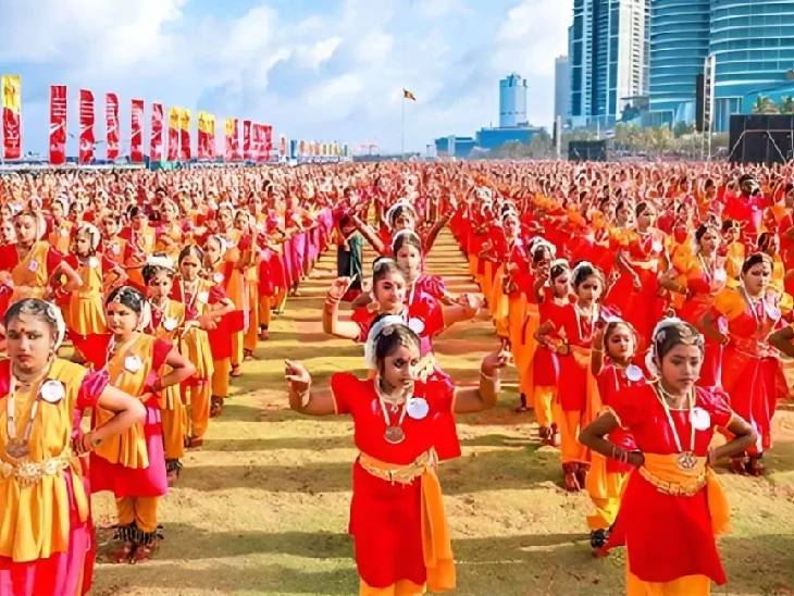 इन 5,000 से ज्यादा नर्तकों ने अपने थिरकते कदमों से पुराने रिकॉर्ड को एक विशाल अंतर से तोड़ दिया है। - Dainik Bhaskar