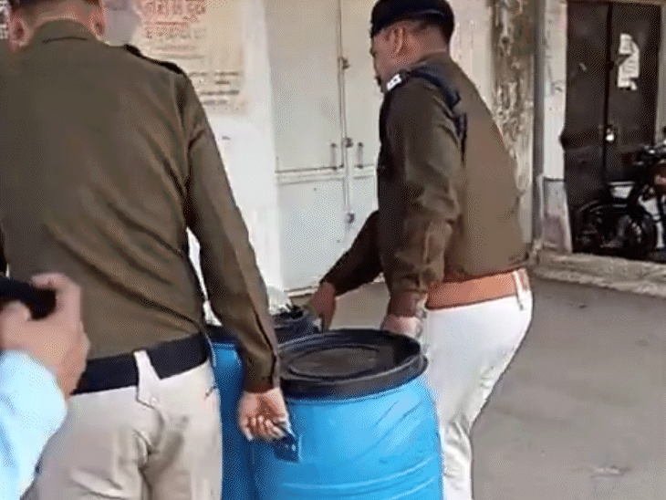 जांच के दौरान तलाशी, गिरफ्तारी व जब्ती से संबंधित कई अभिलेख नहीं मिले.