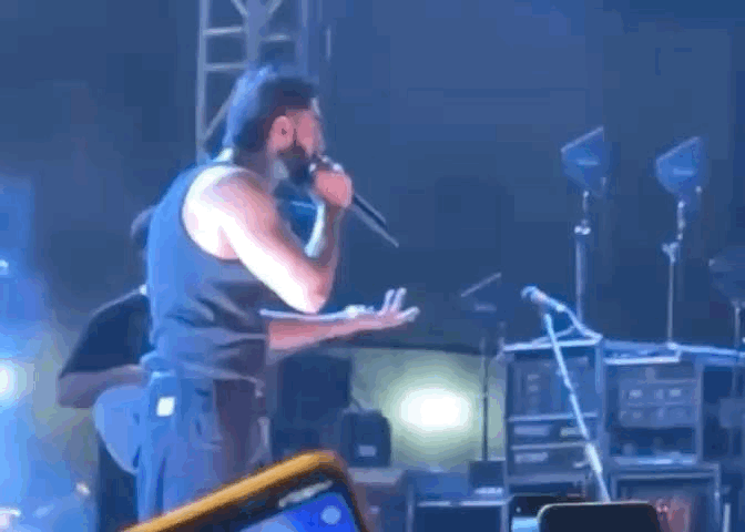 परमीश बच्चे की मां से बोले- मैम आप कहां थे, रिस्पॉन्सिबल बनो यार।