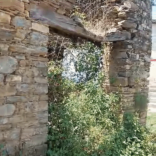 यह कभी पैदल यात्रियों के लिए एक महत्वपूर्ण पड़ाव था।