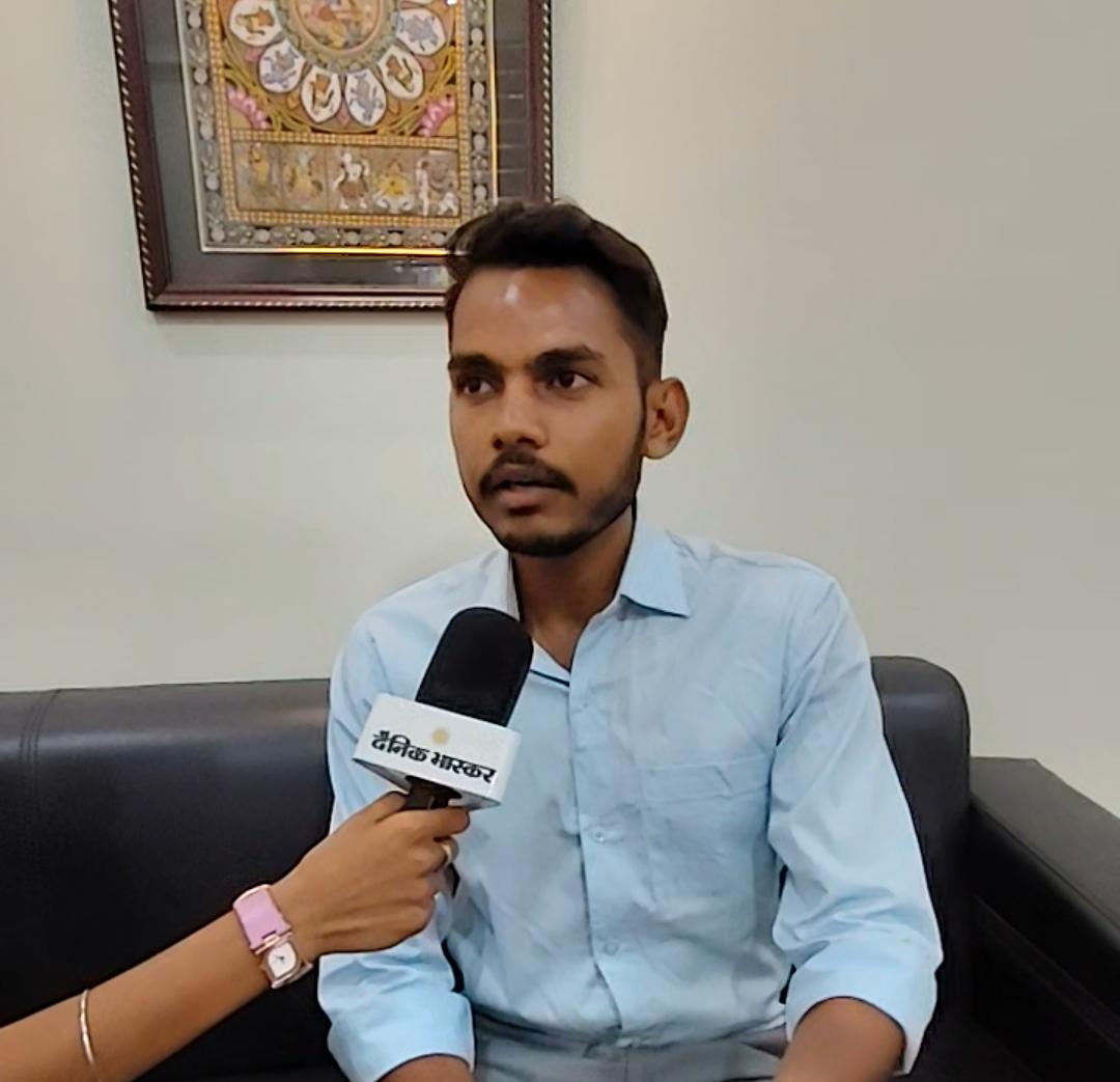 संकेत ने कहा कि ISRO में Scientist/Engineer के रूप में चयन होना उनके और उनके परिवार के लिए बेहद गर्व और भावुक पल था