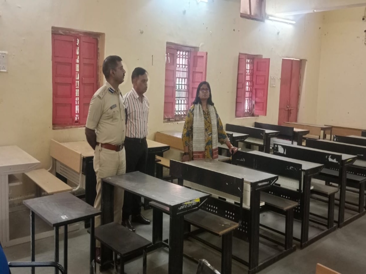 कक्षाओं की भी जांच की गई।
