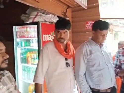 एंटी करप्शन ब्यूरो ने प्रभारी SDO को रंगे हाथों पकड़ा।