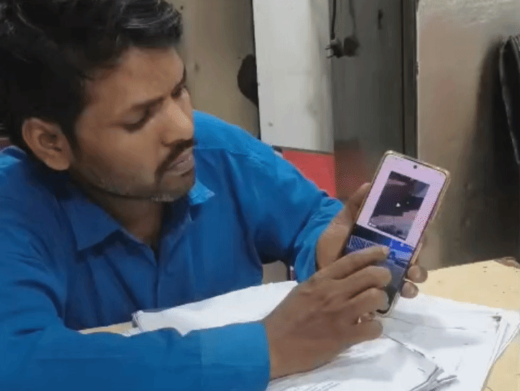 राजेंद्र ने मोबाइल चोरी का सीसीटीवी फुटेज भी पुलिस को सौंपा था.
