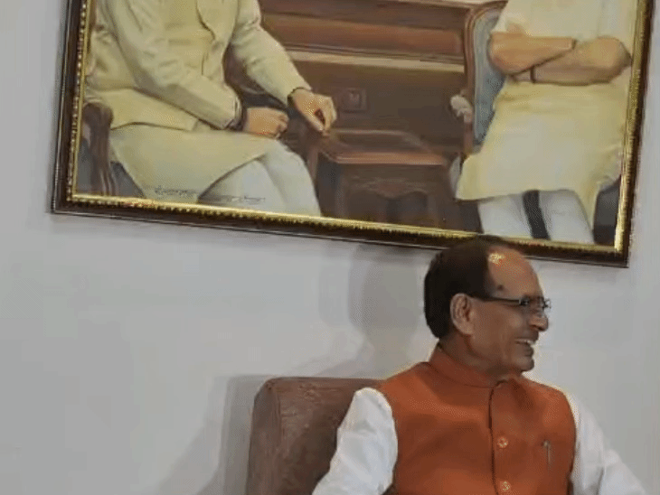 मामा ने मुस्कुराकर रिपोर्टर के सवाल को खारिज कर दिया.