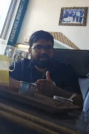 BSP के लखनऊ जिलाध्यक्ष ने बताया कि एक से डेढ़ महीने में पूरा पैसा कैश में देना होगा।