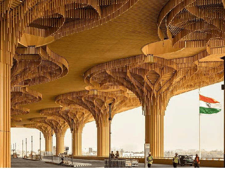 भारत का नवी मुंबई और गुवाहाटी एयरपोर्ट पारंपरिक भारतीय तत्वों को आधुनिक वास्तुकला के साथ जोड़कर वैश्विक पहचान बनाई है।- फाइल - Dainik Bhaskar