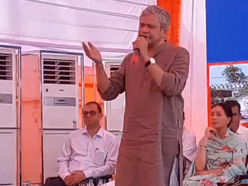 रेल मंत्री अश्विनी वैष्णव ने खातीपुरा स्टेशन पर बने अत्याधुनिक मेगा कोचिंग टर्मिनल का शुभारंभ किया
