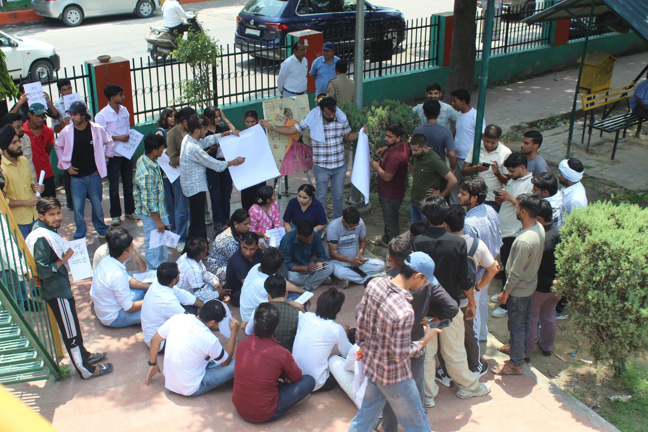 छात्र बोले 15 दिन के अंदर इंसाफ नहीं मिला तो होगा बड़ा आंदोलन