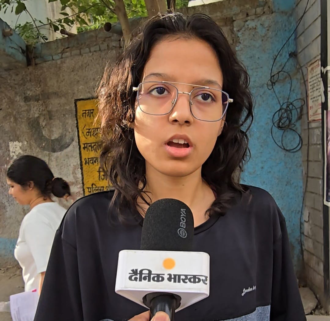 सोनीपत निवासी ऋचा ने कहा कि पिछले वर्ष पेपर लीक की घटना ने अभ्यर्थियों को काफी निराश किया था।