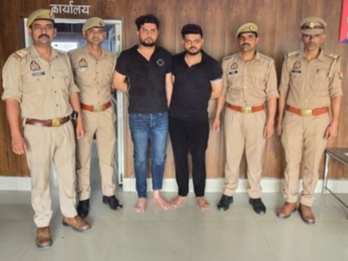 पुलिस ने दोनों भाई को गिरफ्तार करके जेल भेज दिया।