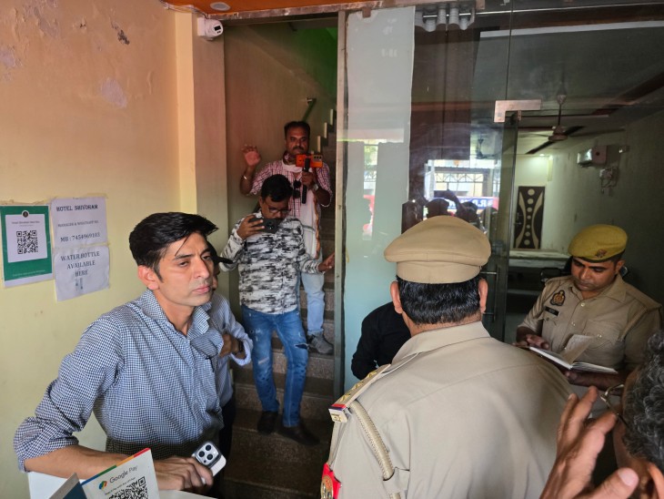 व्यवसायिक गतिविधि चलाने के लिए किसी विभाग से लाइसेंस नहीं लिया गया था।
