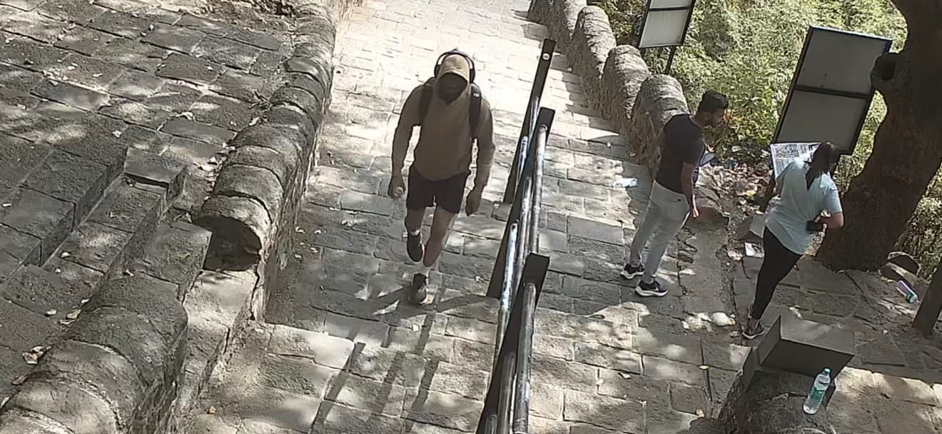 CCTV में केतन की मौत से ठीक पहले चेतन चौधरी लोहागढ़ किले पर जाता हुआ दिखा।