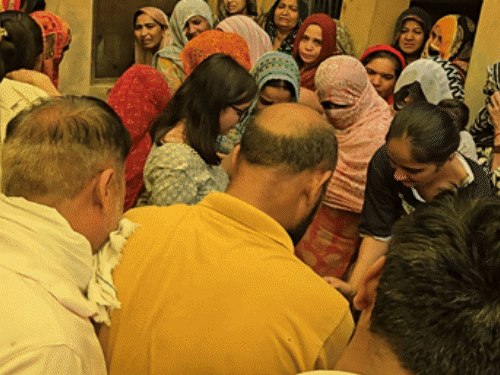 Everyone wanted to have a last glimpse of Bhavishya.