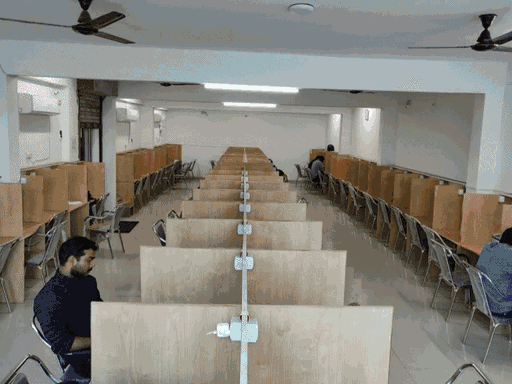 आग लगने से पहले की तस्वीर। (फाइल फोटो)