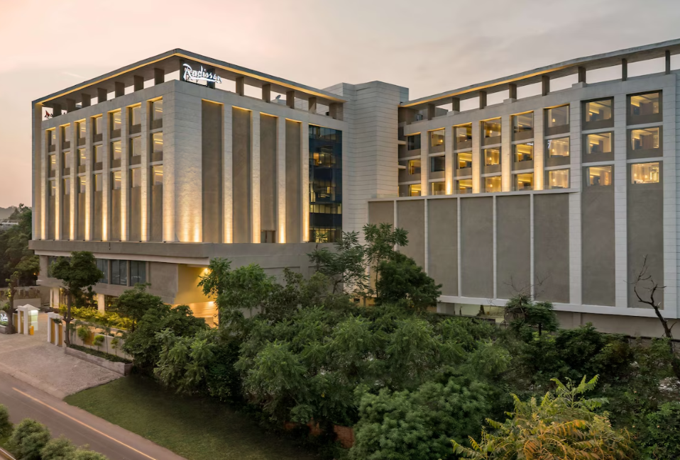 होटल रेडिसन.